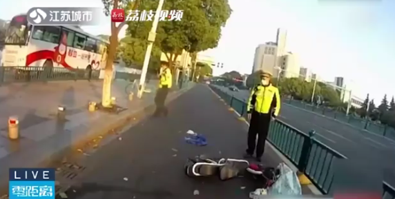 道路護(hù)欄 道路護(hù)欄